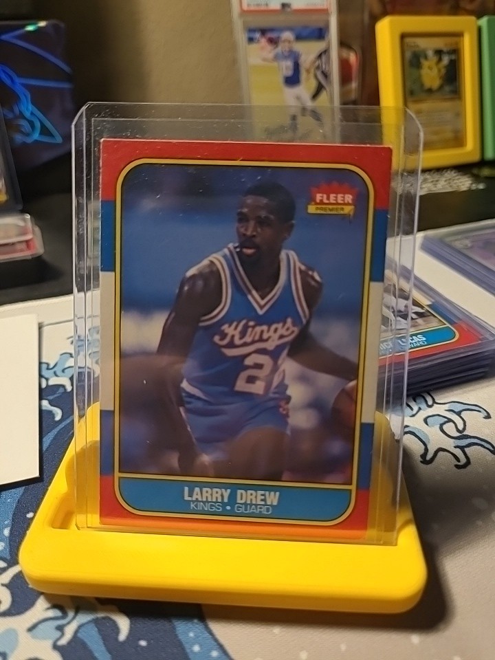 LARRY DREW 1986-87 FLEER PREMIER BASKETBALL ROOKIE KINGS #25 A Q2301