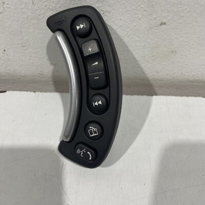 Range Rover L322 Steering Wheel Multi Function Switch Right hand YUB500620 (P)