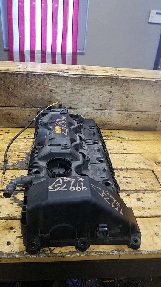 04-10 BMW X5 06-10 550I 650I 04-05 645CI RIGHT VALVE COVER W/O TURBO 4.4L & 4.8L - Image 4 of 4