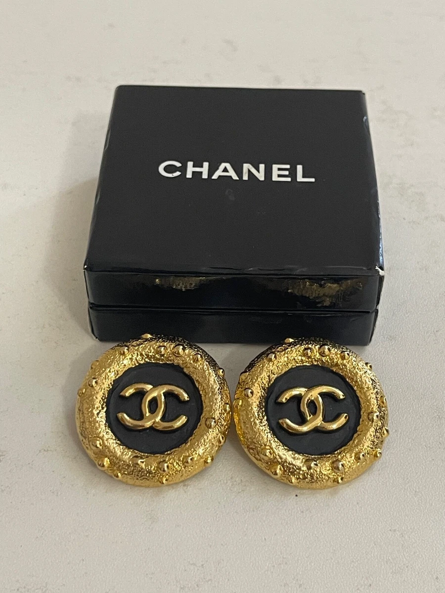 chanel c earrings