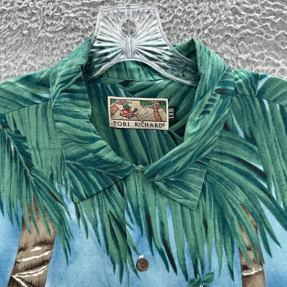 Camisa Tori Richard Para Hombres 1XB Verde Santa Mr Mrs Claus Navidad Camisa Hawaiana Foto 2 de 4