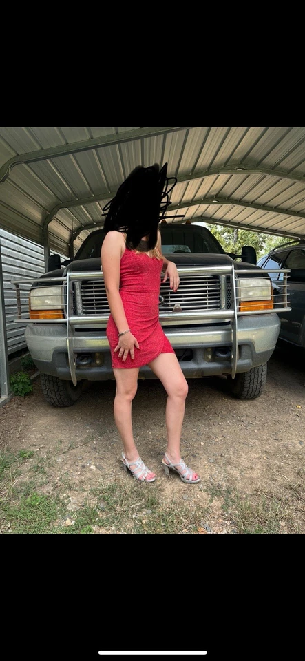 Vestido rojo de fiesta Foto 3 de 3