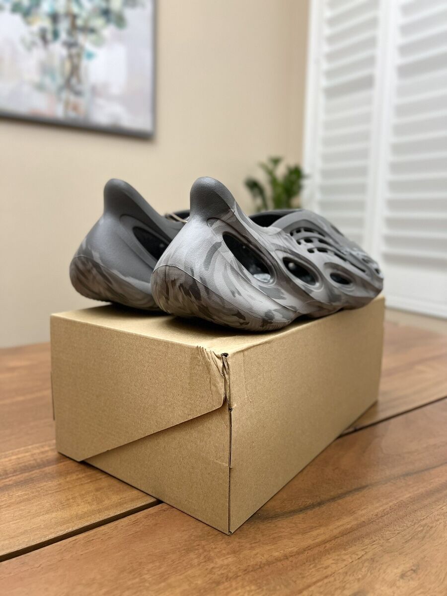 Adidas Yeezy Foam Runner RNR MX Granite Men Size 8 Brand New Adidas Yeezy Foam Runner RNR MX Granite Men Size 8 Brand New