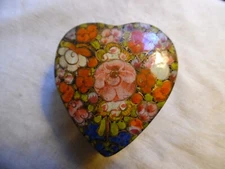 Vintage Lacquered Heart Shaped Trinket Box Paper Mache Kashmir India
