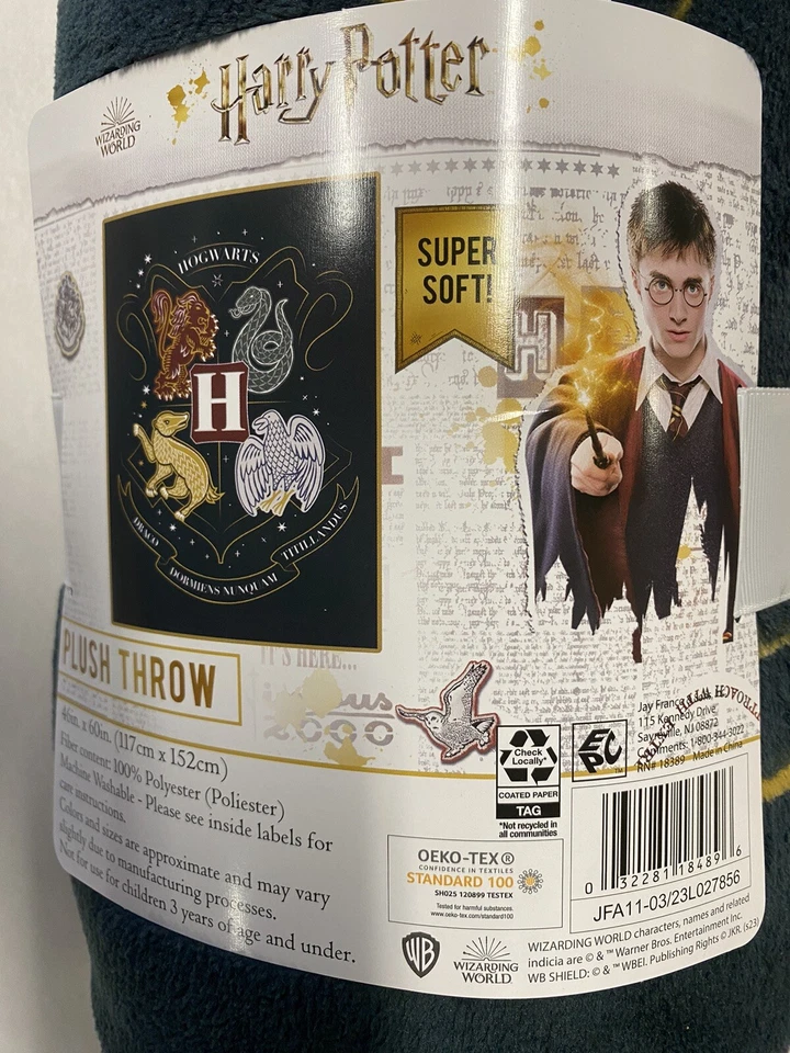 Manta verde Harry Potter Hogwarts Crest Silk Touch 46x60 Foto 3 de 4