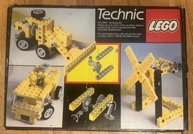 LEGO Technic Universal Building Set 8020 Boxed Set + 8700 Motor Set Complete