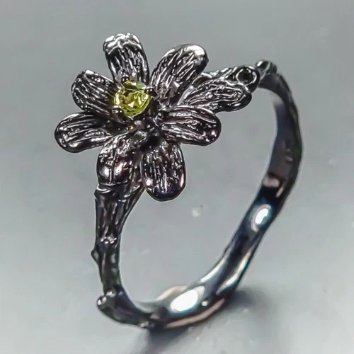Gemstone ring Natural Peridot Ring 925 Sterling Silver Size 7 /R459200