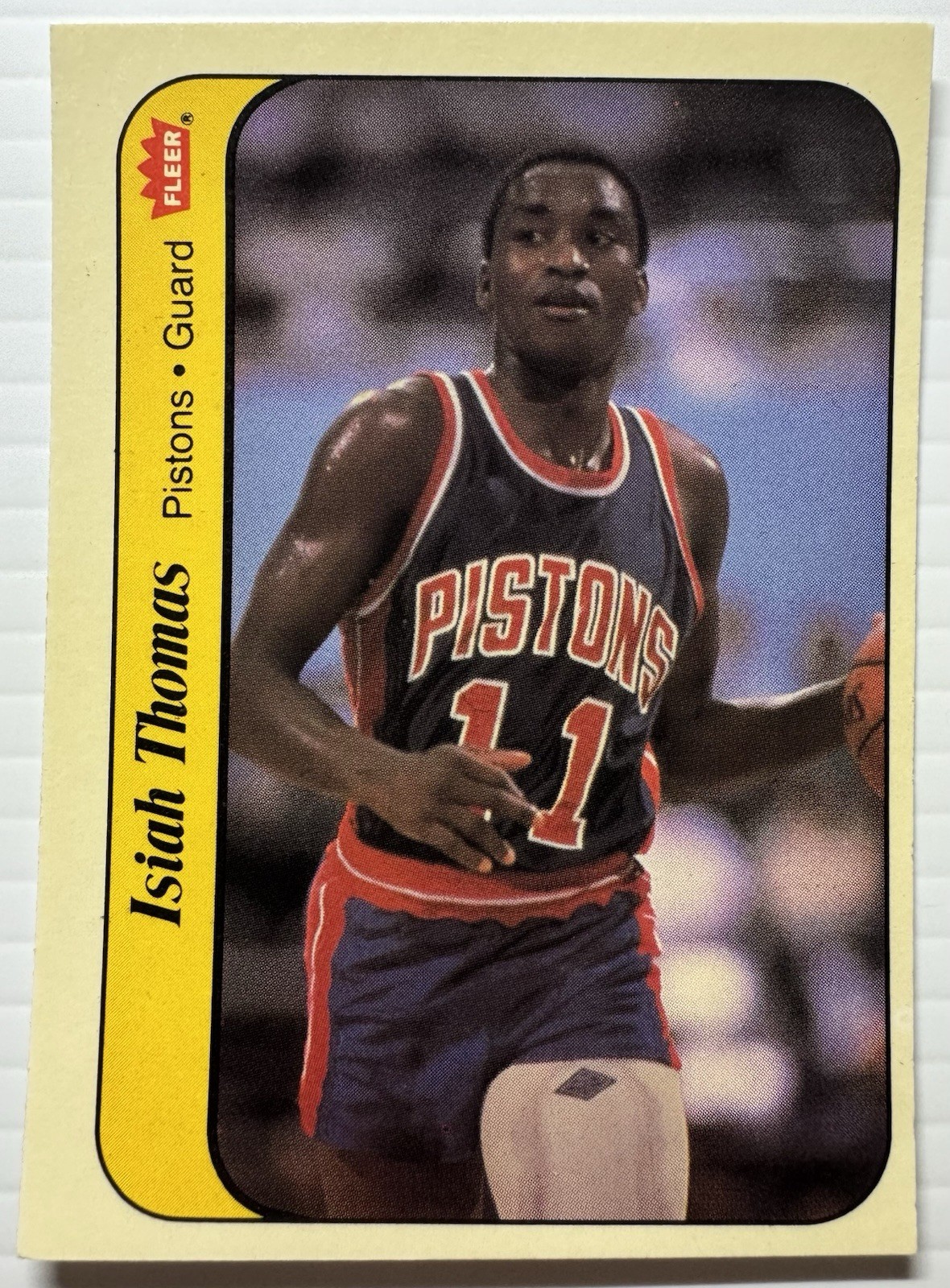 1986 Fleer Isiah Thomas Detroit Pistons Sticker #10 Vintage NBA – RAW