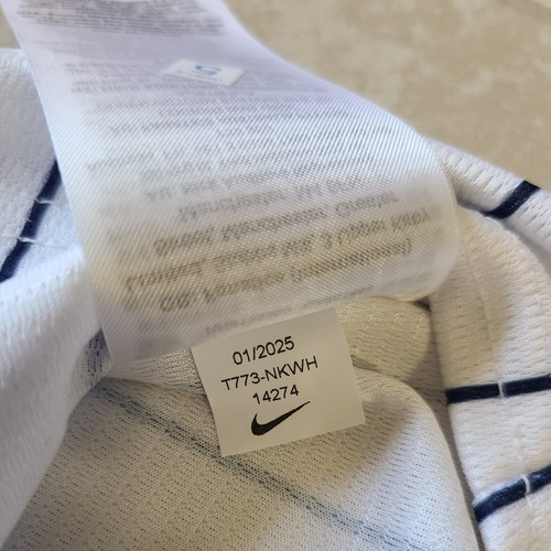 Womens New York Yankees Nike Jersey NWT - Picture 15 of 15