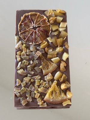 Milk Chocolate bar with Passion Fruit Pears Orange chocolate good for Gift 100g!
