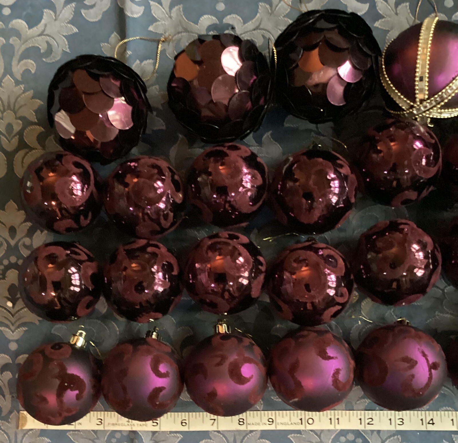 Job Lot 30 Vintage Christmas Tree Baubles Purple Maroon Gold Medium