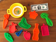 MATTEL 1973 TUFF STUFF FUN PLAY FOOD SHOPPING   FISHER PRICE BOWL CORN MILK FISH