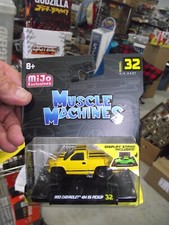Maisto Muscle machines 1/64 1993 chevrolet 454SS yellow pickup NIB
