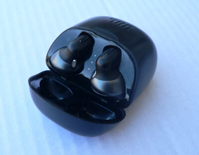 JBL Tune 225TWS True Wireless In Ear Bluetooth Kopfhörer teilw. defekt Lesen