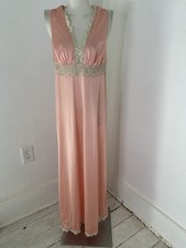 Vintage 70s Does 40s Deco Pink Lace Bust Maxi Nightgown Dress