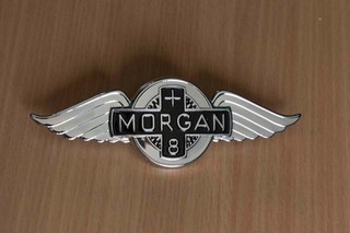 Vintage MORGAN Plus 8 Sports Car Emblem Badge Radiator Hood Classic British GB