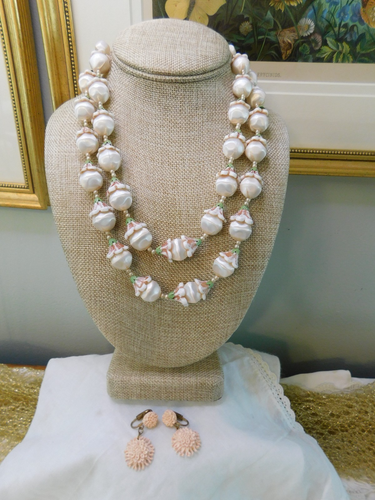 Vintage Beaded Bib Necklace and Earrings 1960 Set Pale Pink/Cream Japan - Picture 2 of 8
