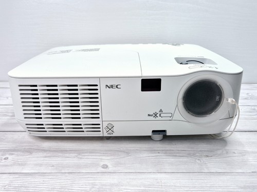NEC NP210 Projector Beamer DLP XGA 2100 LUMENS - New Bulb Fitted - Picture 2 of 8