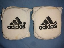 Pre-owned White Adidas Knee Pads Size Small