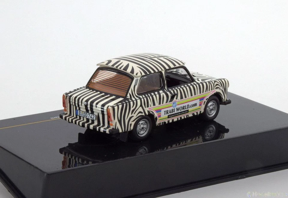 Trabant 601 Trabi Safari 1970 IXO CLC271 1/43 LHD Die Cast Modello DDR - Immagine 2 di 3