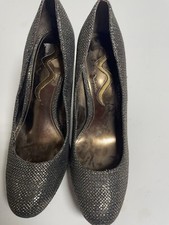 Nina 4 Heels Size 8 Silver Gold glamour sparkle