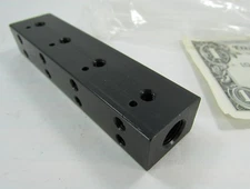 Clippard Pneumatic 8 Valve Manifolds, 1/8" NPT / 10-32 Anodized Aluminum 15482-8