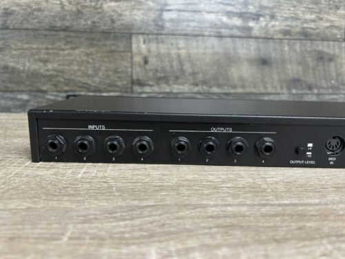 Digitech Studio Quad 4 In 4 Out Multi-Effects Processor w/ Power Supply #1236 - Picture 14 of 18