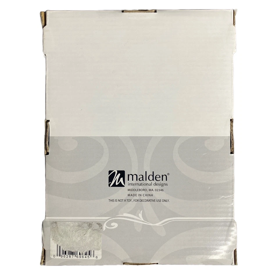 刚结婚相框 Mr. and Mrs. 5x7 Malden 全新带标签 婚礼 男人 女心 — 第 2/2 张图片