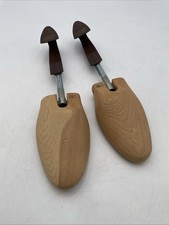 One Pair Genuin Wooden Cedar Shoe Trees Stretchers Shaper Size M