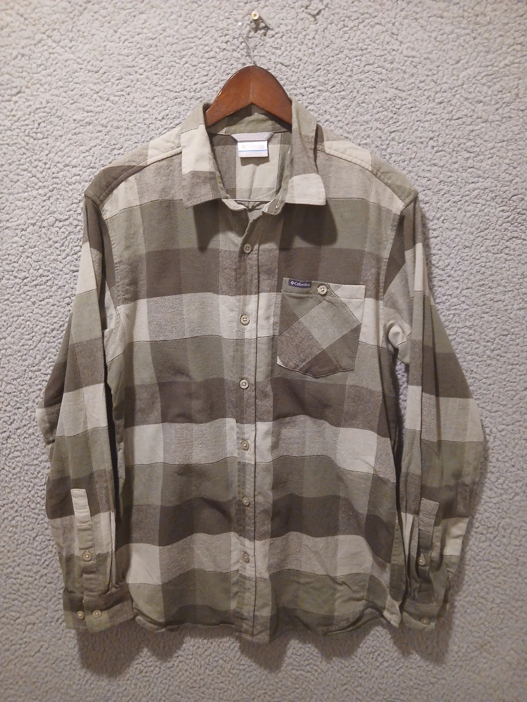 COLUMBIA Shirt Mens Medium Green Plaid Flannel Long Sleeve Soft