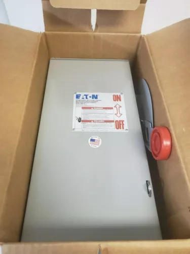 NEW IN BOX! EATON CUTLER-HAMMER 30A DISCONNECT SWITCH DCU1061FRM-00GB