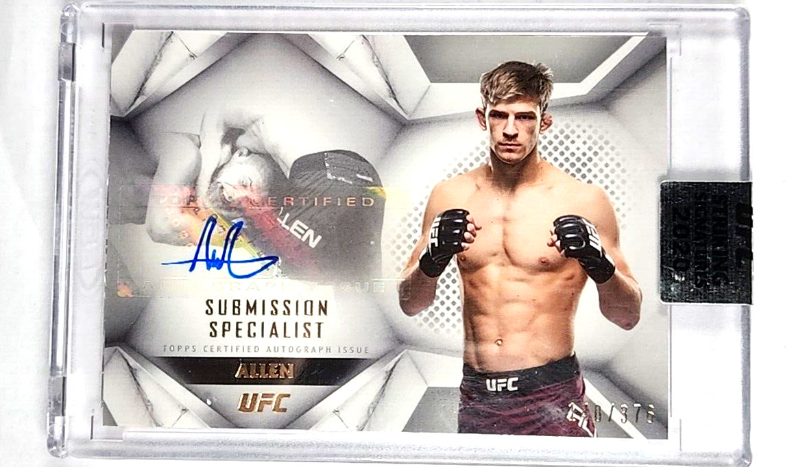 2020 Topps UFC Striking Signatures Submission Specialist Arnold Allen /376 Auto