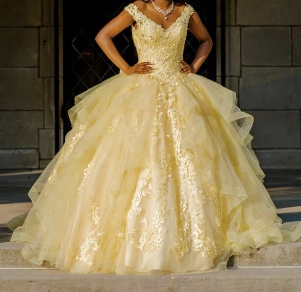 Vestido Mori Lee Sweet 16 o Quinceañera. El estado es nuevo talla 4. Estilo # 89336 Foto 2 de 3