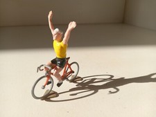 Norev cycliste maillot jaune velo aluminium  plastique TDF Tour de France 1/43