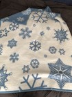 Biederlack Cuddle Wrap Snowflake Stadium Blanket Wearable Throw Cover Zip Snap — photo 8