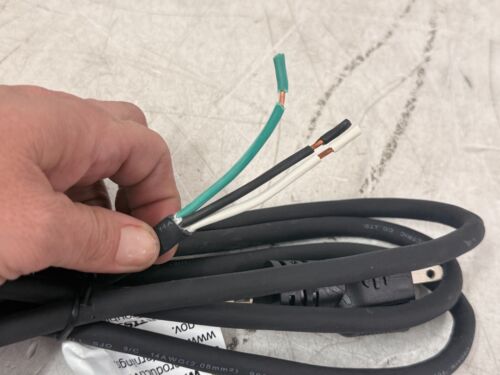 8' Power Cord: 14 AWG Wire Size, Bare Leads, 15 A, Rubber SJO, NEMA 5-15P E3603 - Picture 4 of 5