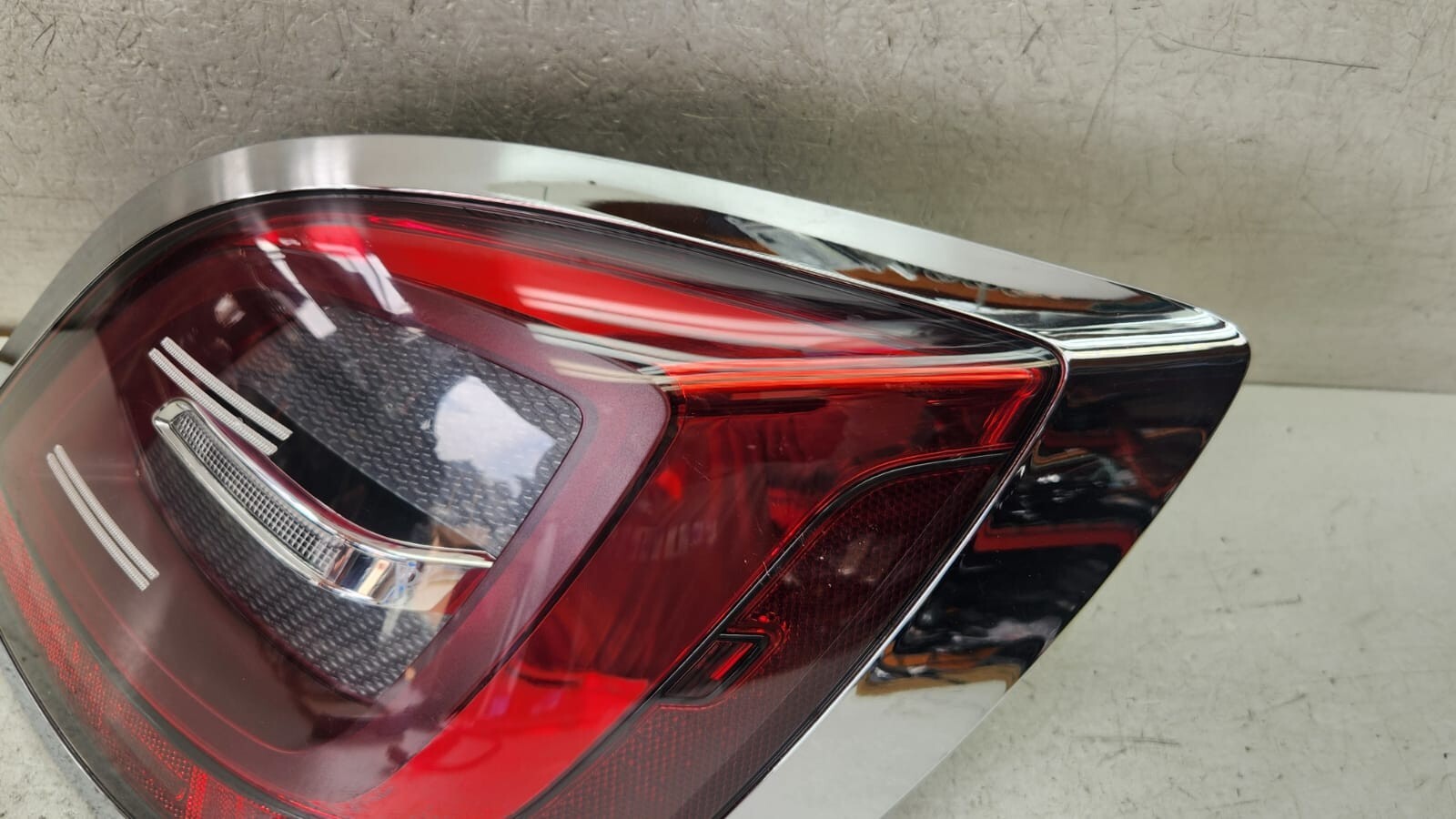 2021 2022 2023 ROLLS ROYCE GHOST RIGHT PASSENGER LED TAIL LIGHT OEM AY29926