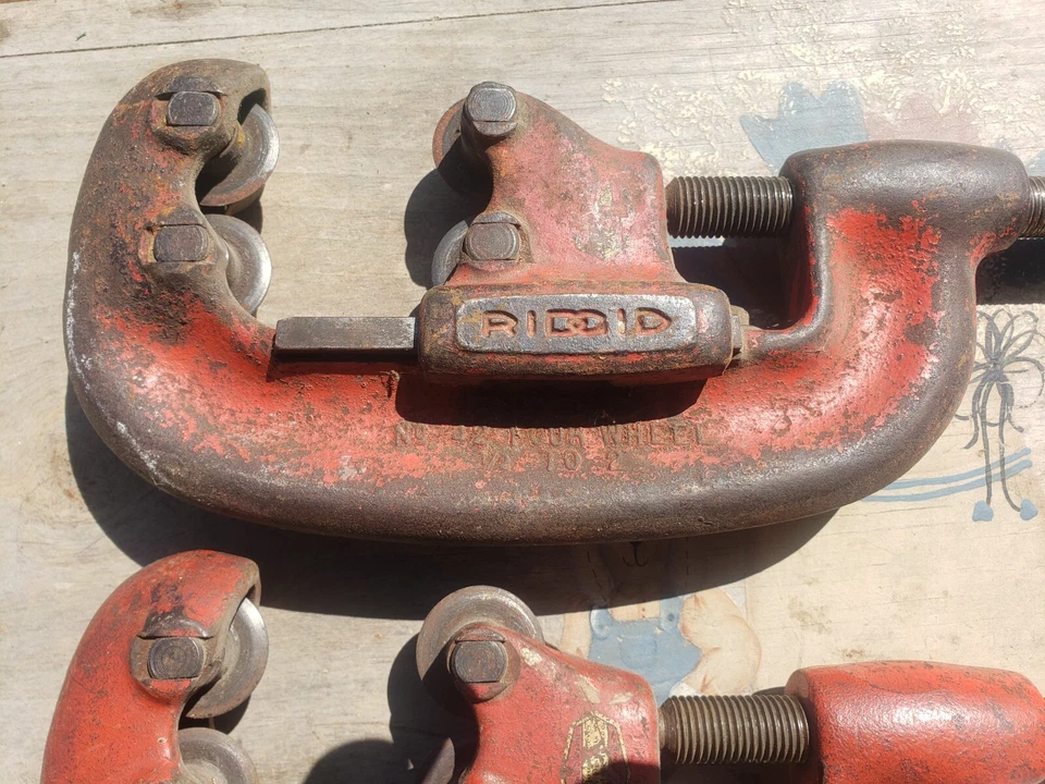 Set 2-Ridgid Number 42 Heavy Duty Four Wheel Pipe Cutters- 1/2" to 2" Pipe - Image 4 of 4
