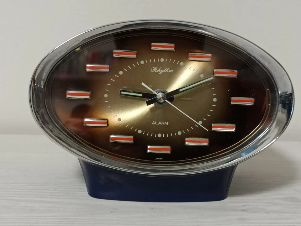 Tischuhr von Rhythm aus den 70 er Jahren Wecker - Bild 2 von 4