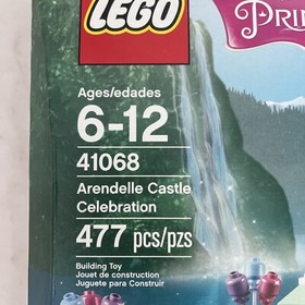 (41068) NEW SEALED RETIRED LEGO Disney: Arendelle Castle Celebration Damaged Box