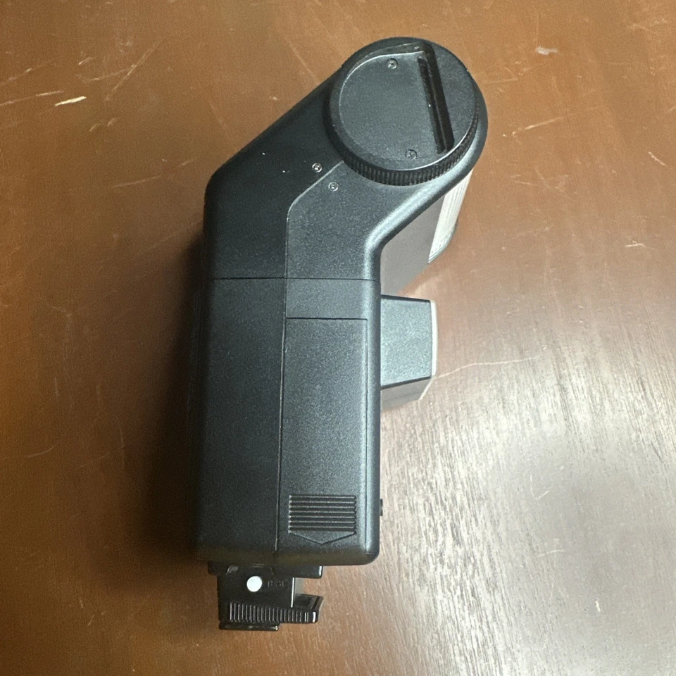 Philips P536 Tiristor CLS X PDA 110 con Sub Flash y Difusor Giratorio Incorporado Foto 4 de 4