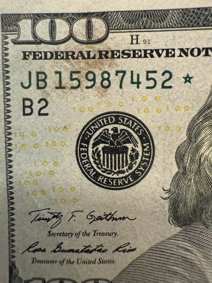 Billete estrella de 100 dólares Reserva Federal de los Estados Unidos serie de divisas 2009 Foto 3 de 4