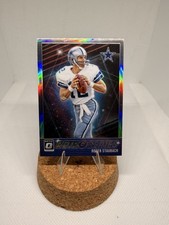 2021 Panini Donruss Optic Retro Series Holo Prizm Roger Staubach #RS-RS SKU412