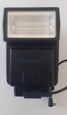 Canon Speedlite 199A + Weitwinkel-Streuscheibe + Synchrokabel A