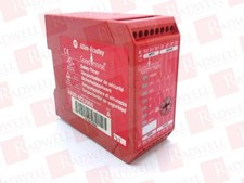 ALLEN BRADLEY 440R-M23066 / 440RM23066 (USED)