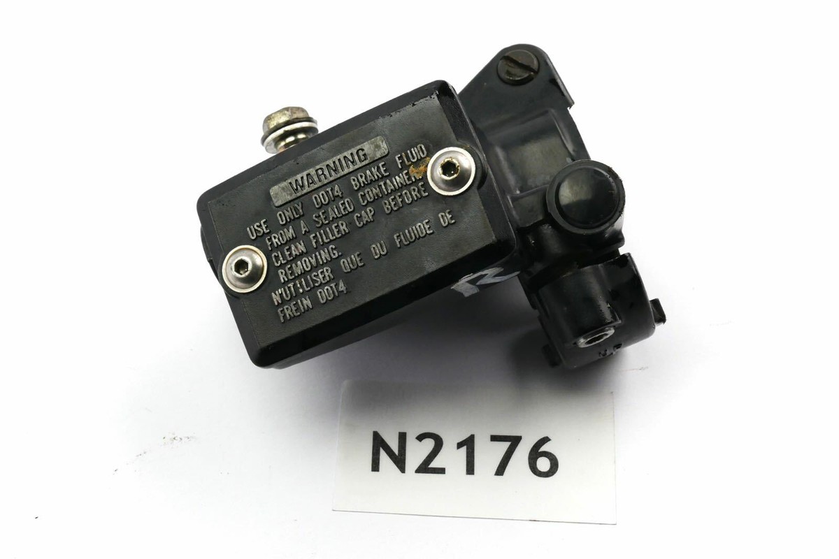 Kawasaki ZX 10 ZXT00B BJ 1988 - Brake pump front brake cylinder