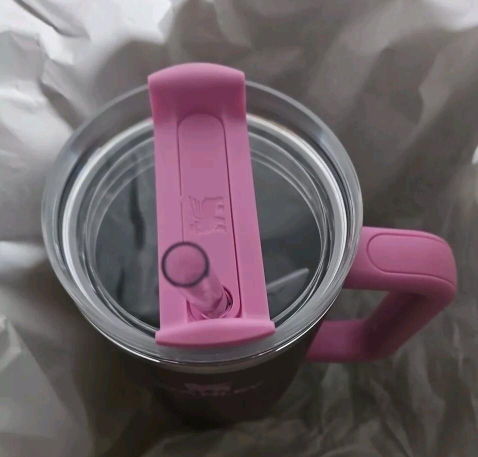 Target Limited Edition Stanley Cup Tumbler 40oz Rose Bouquet w/pink