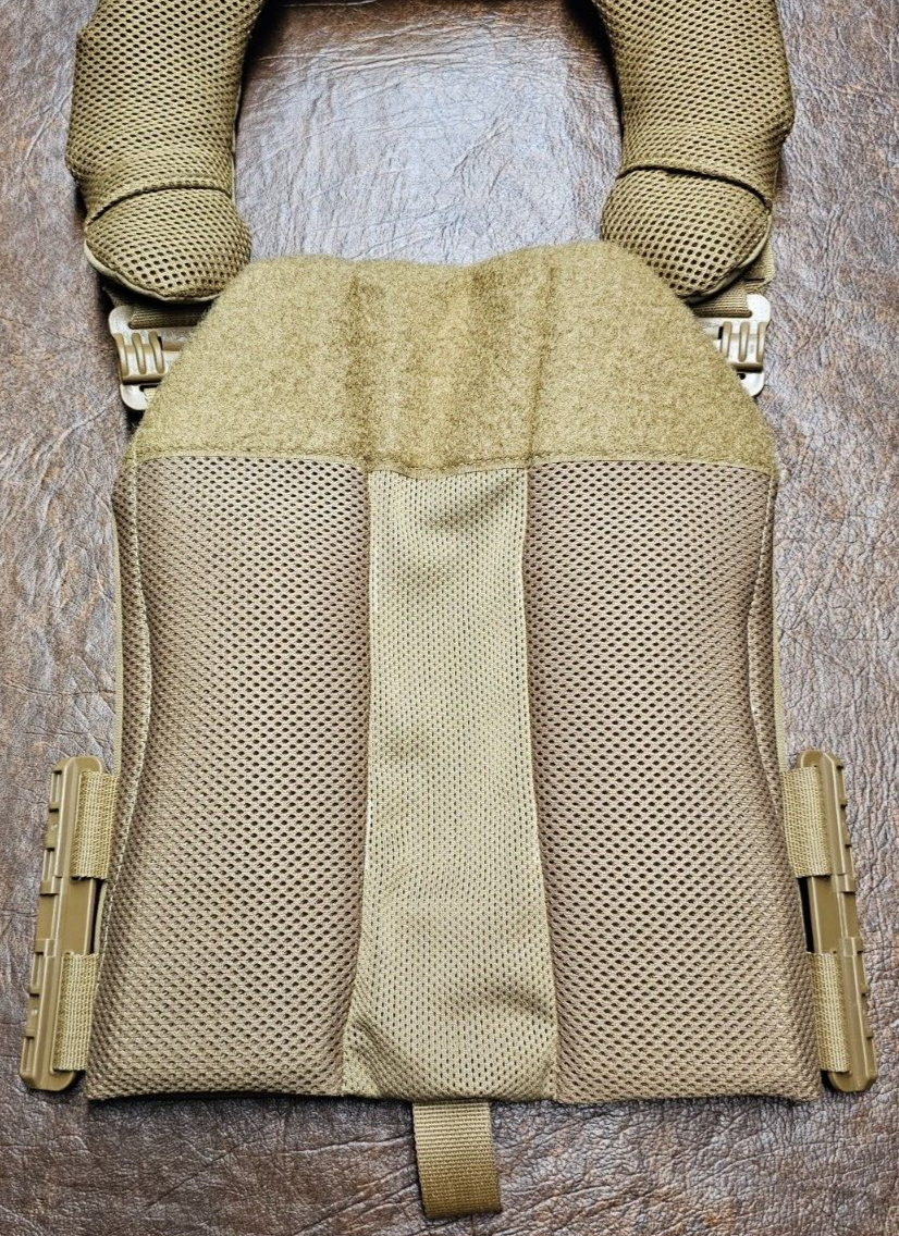 実物未使用 First Spear Strandhögg v1 COYOTE S FirstSpear
