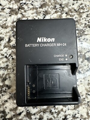 Nikon MH-24 Charger for EN-EL14 Li-ion Battery D3100 D3200 D3400 D5100 D5500 