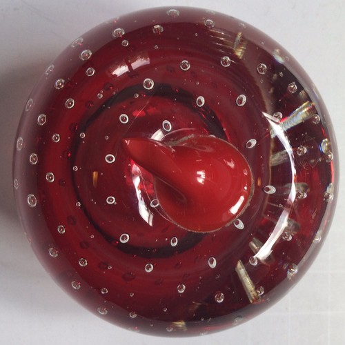 Red Cased Glass Apple Paperweight Controlled BubblesBullicanti Red Stem - Picture 6 of 12
